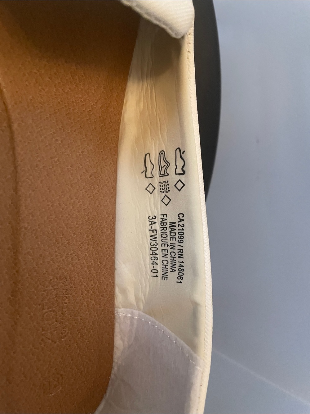 Pointed Toe White Flats - Picture 5 of 7